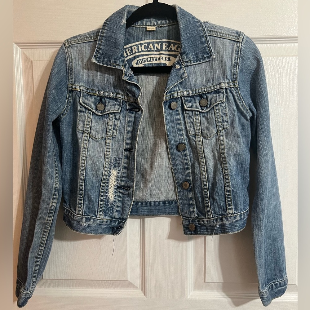 American Eagle Outfitters Classic Blue Jean Jacket